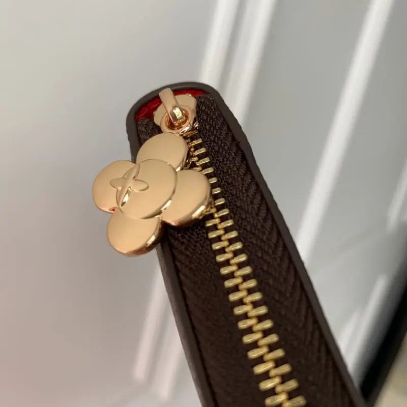 M12210 Old Red 11x8x2cm High Quality Bags - Image 4