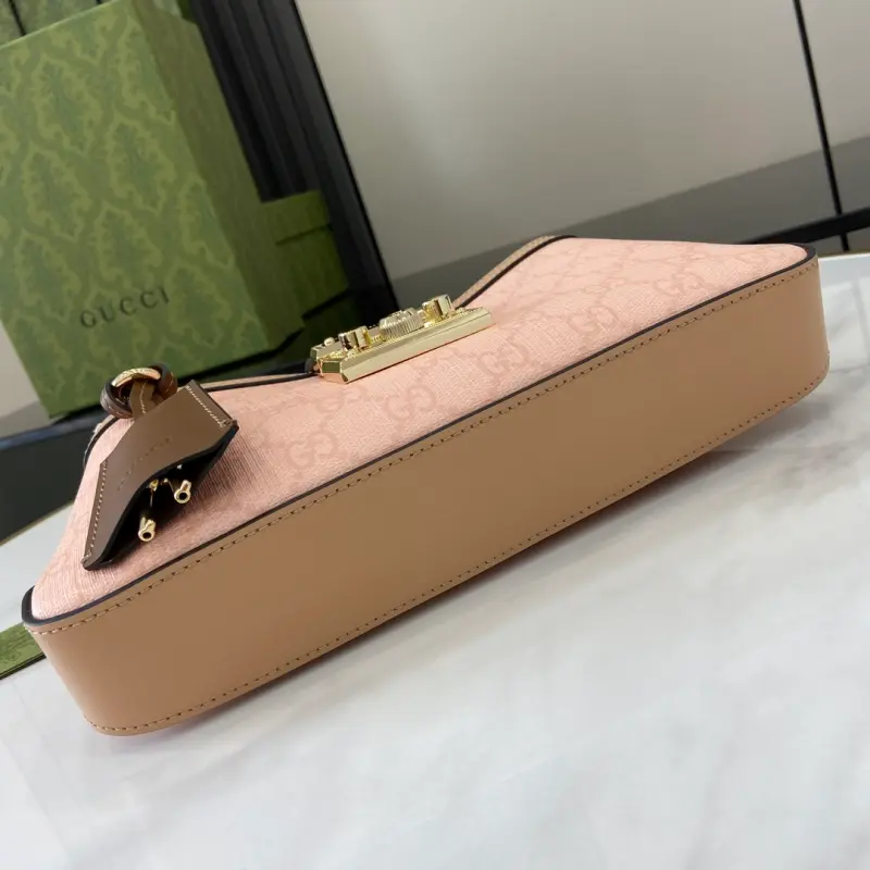 811705 CM 1 High-Quality Bags - Image 4