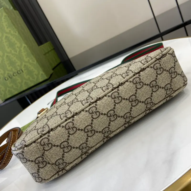 815218 CM 3 High-Quality Bags - Image 4