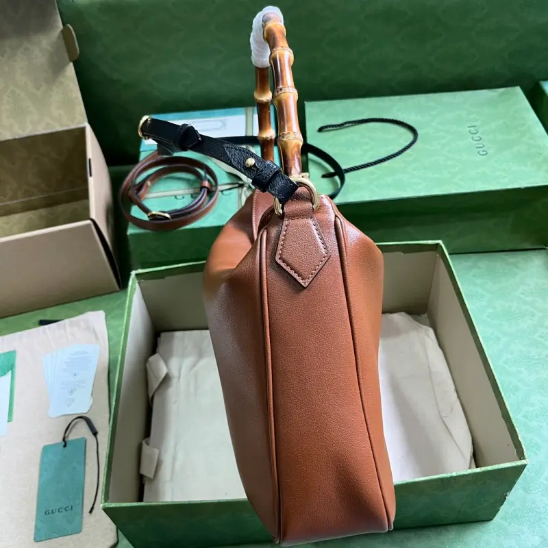 746245 High-Quality Bags - Image 4