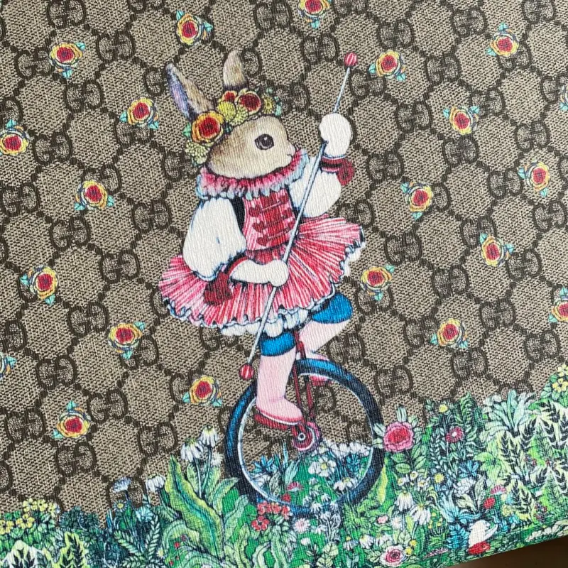 605614 CM 2 High-Quality Bags - Image 4