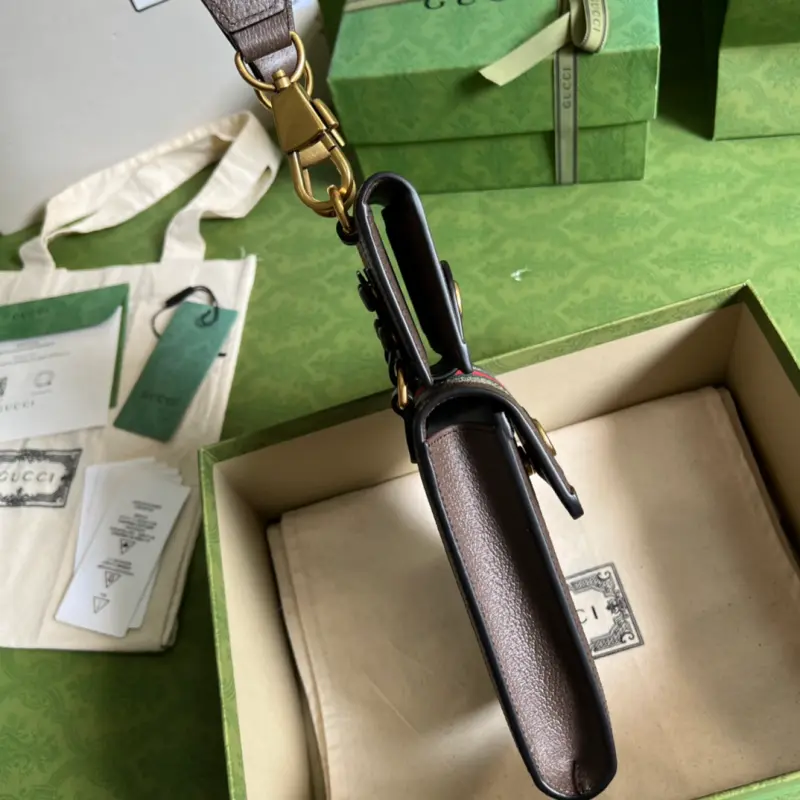 699173 CM 1 High-Quality Bags - Image 4