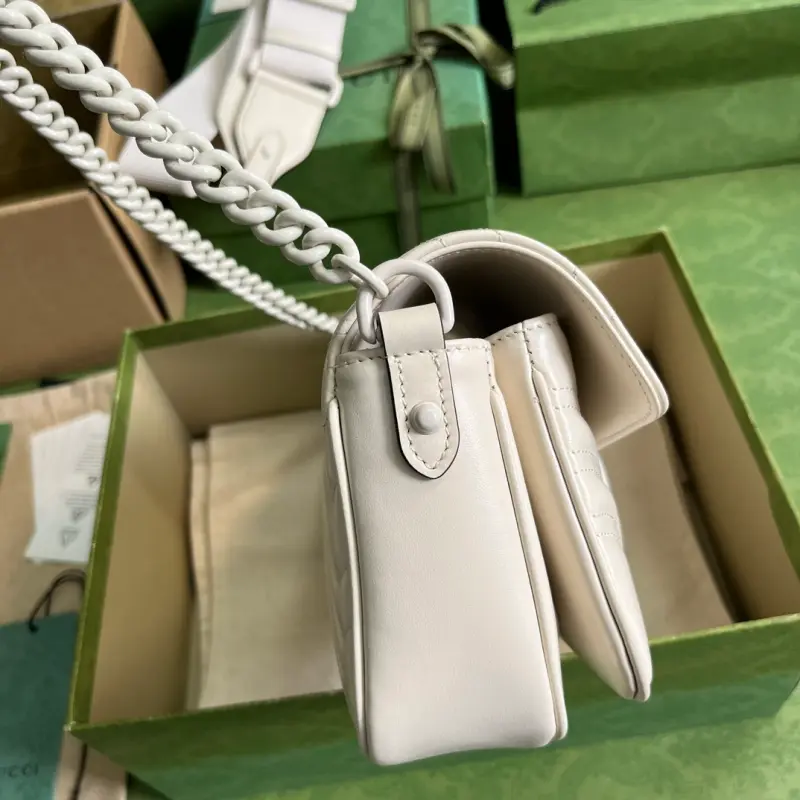 734814 CM 1 High-Quality Bags - Image 4