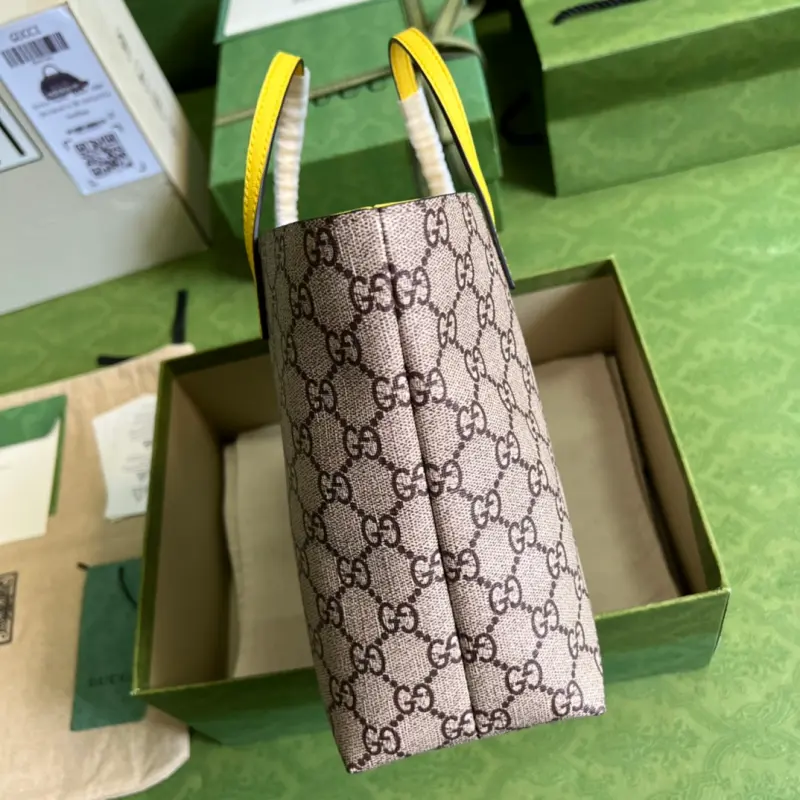 410812 CM 9 High-Quality Bags - Image 4