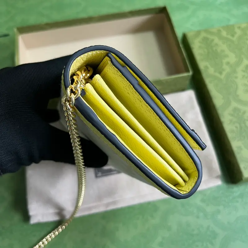 726497 CM 1 High-Quality Bags - Image 4