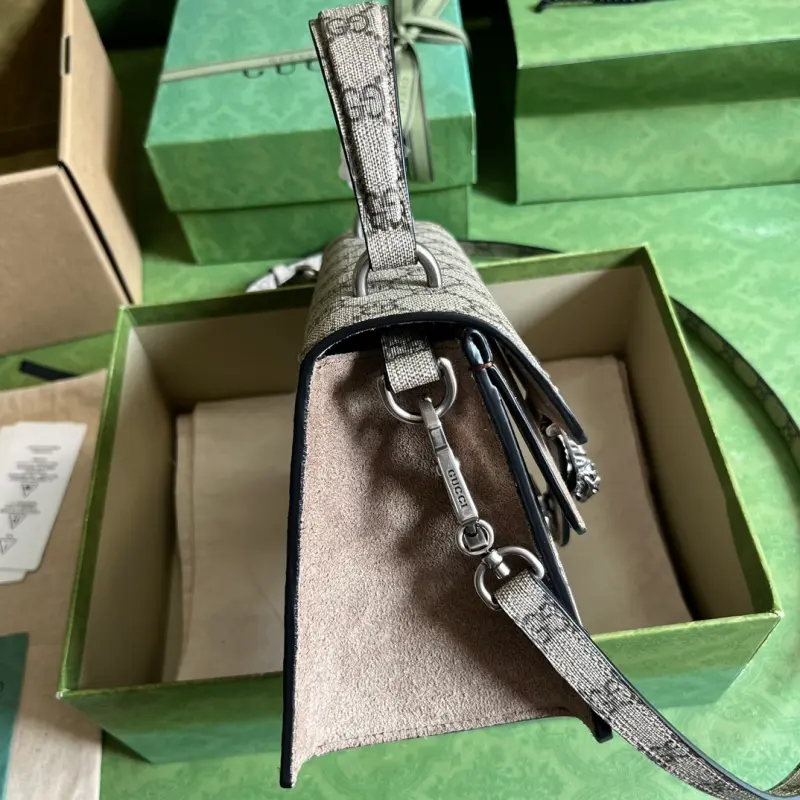 739496 CM 1 High-Quality Bags - Image 4