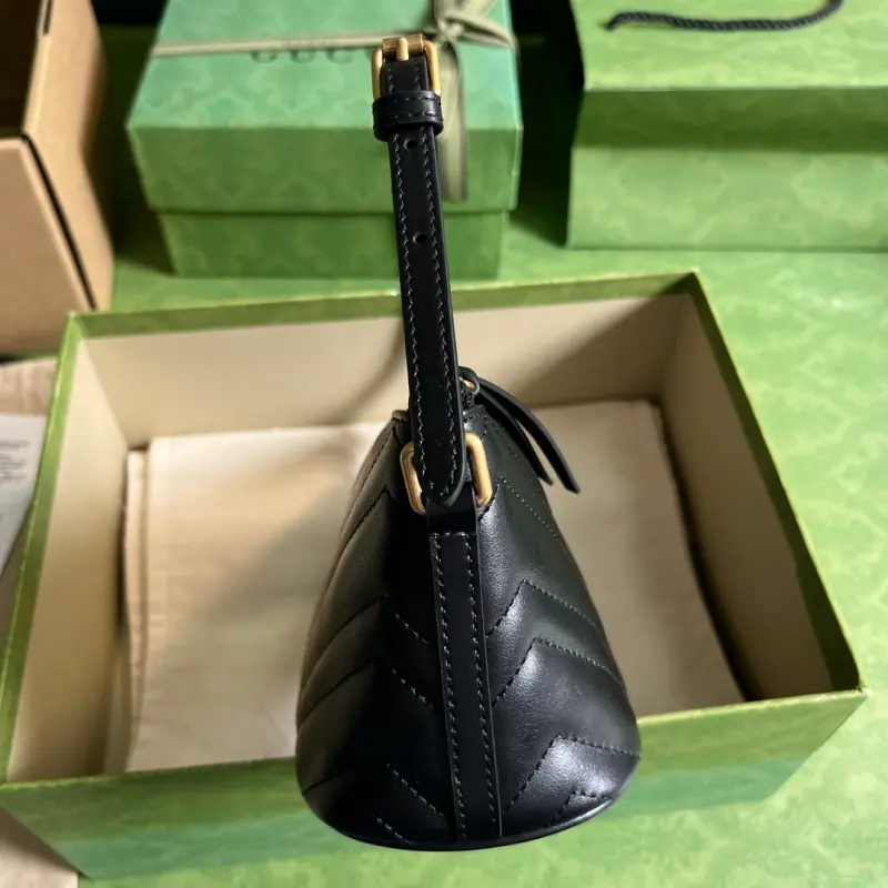 739166 CM 5 High-Quality Bags - Image 4