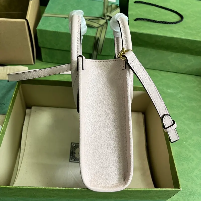 671623 CM 6 High-Quality Bags - Image 4