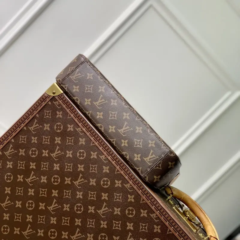 M11952 22x9x33cm High Quality Bags - Image 4