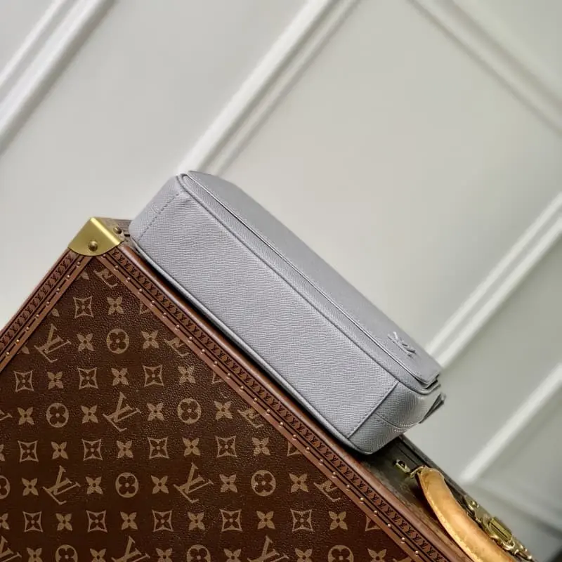 M30851 Grey 26x20x7cm High Quality Bags - Image 4