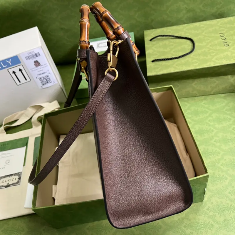 655658 High-Quality Bags - Image 4