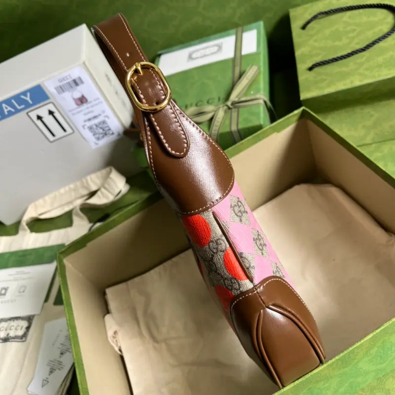 636706 High-Quality Bags - Image 4