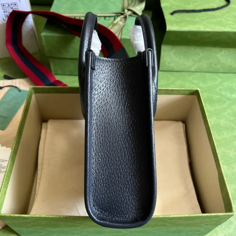 699406 CM 1 High-Quality Bags - Image 4