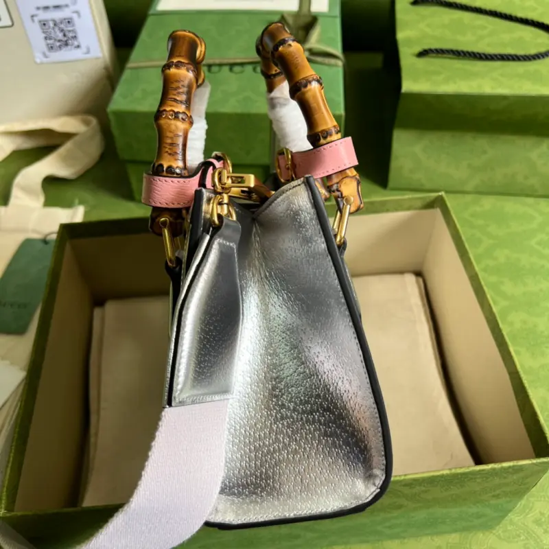 702732 CM 1 High-Quality Bags - Image 4