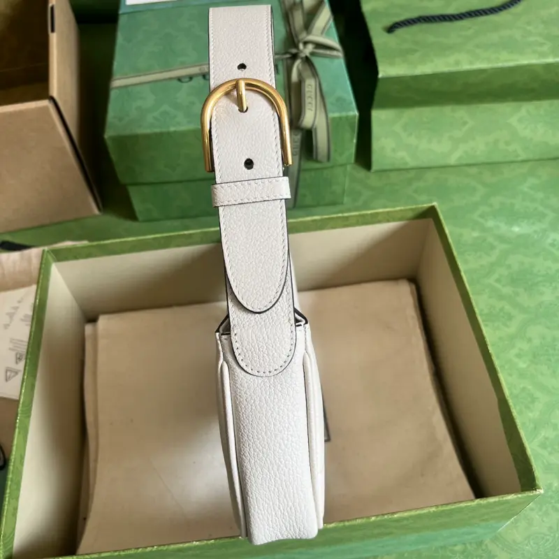 739076 CM 7 High-Quality Bags - Image 4