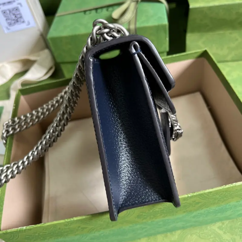 421970 CM 3 High-Quality Bags - Image 4