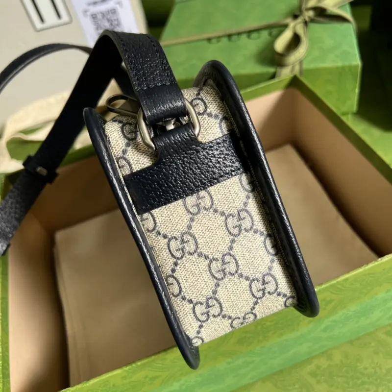 658572 CM 2 High-Quality Bags - Image 4