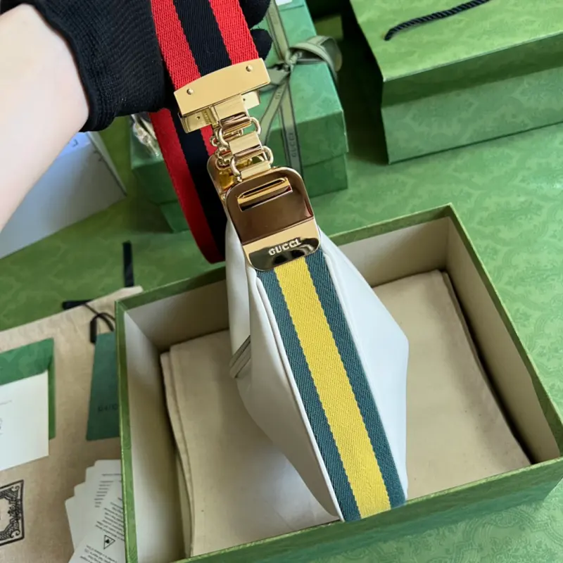 699409 CM 2 High-Quality Bags - Image 4