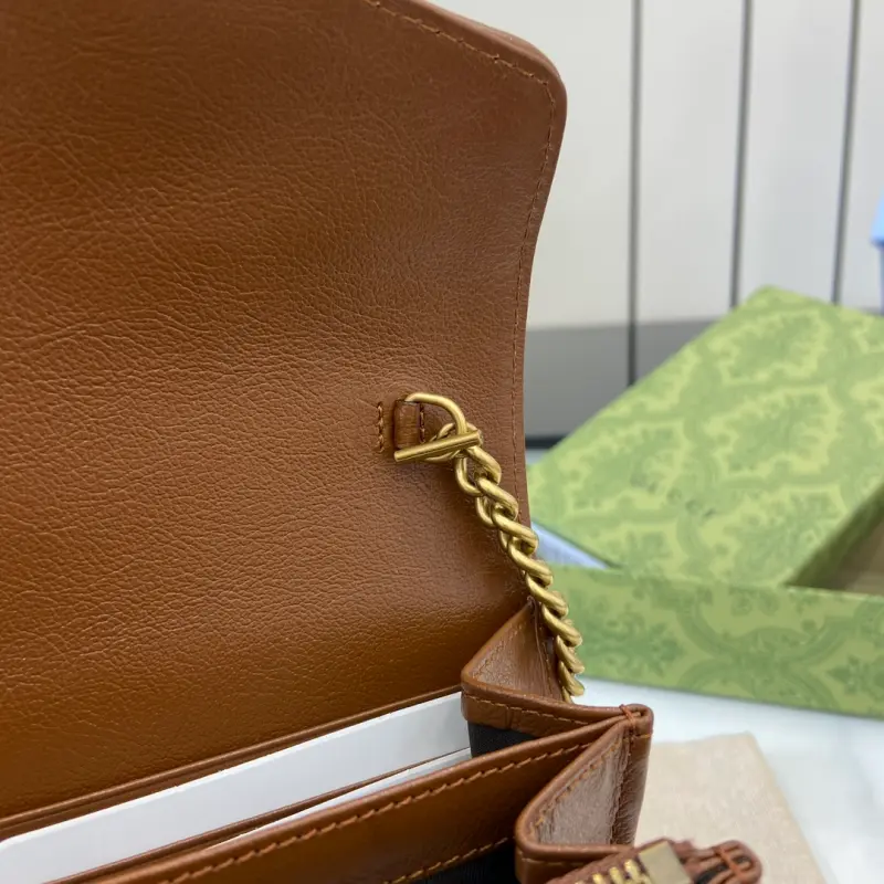 474575 CM 2 High-Quality Bags - Image 4