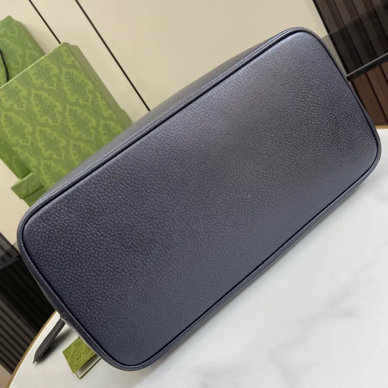 781392 CM 1 High-Quality Bags - Image 4