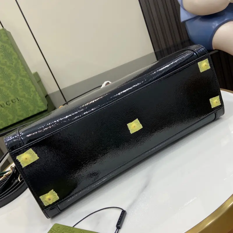 678842 CM 1 High-Quality Bags - Image 4