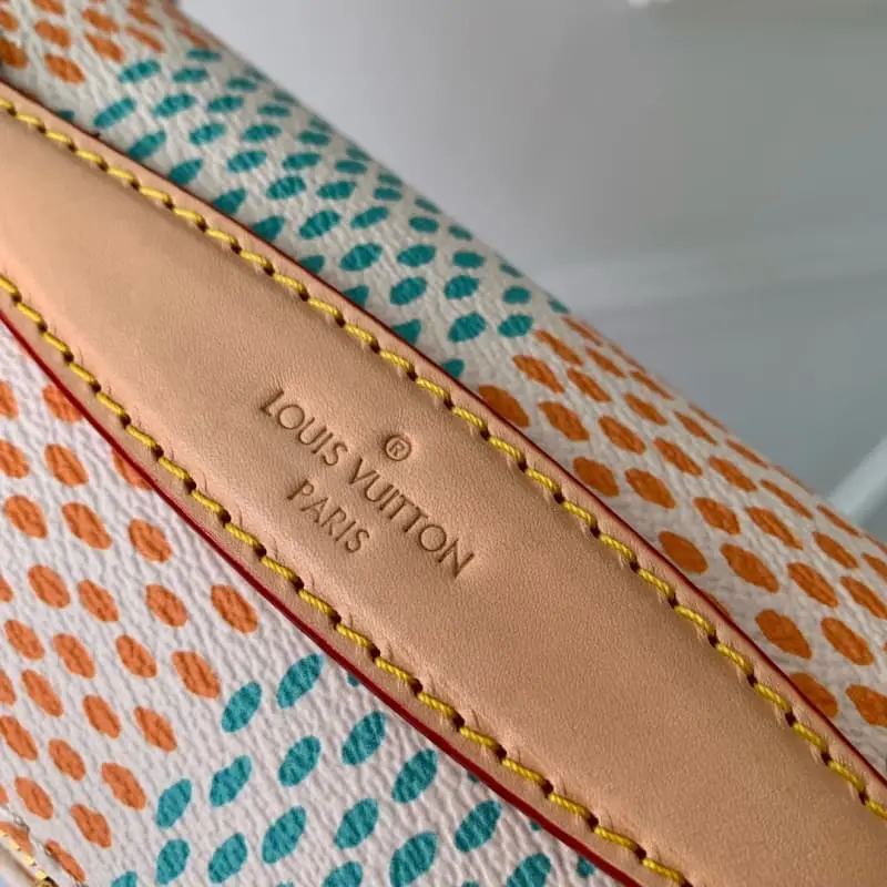 M40736 30x15x8cm High Quality Bags - Image 4