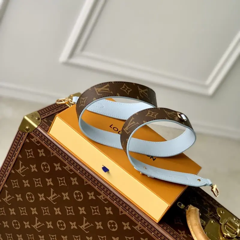 M24604 Sky Blue 18x12.5x11cm High Quality Bags - Image 8