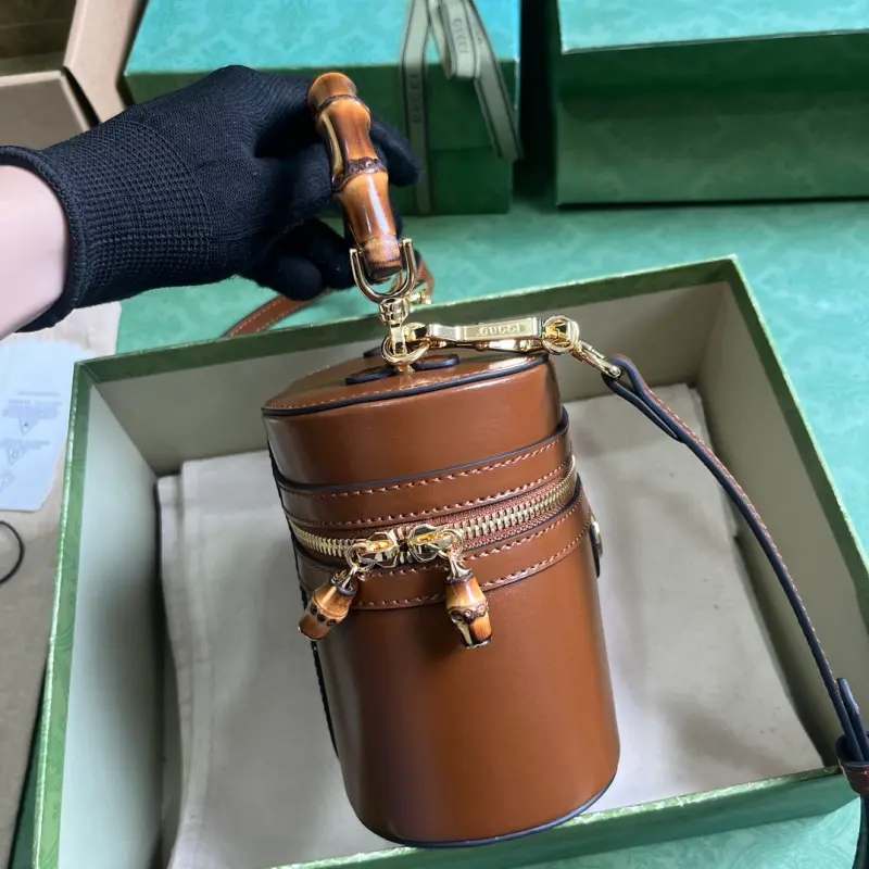 760200 CM 2 High-Quality Bags - Image 4