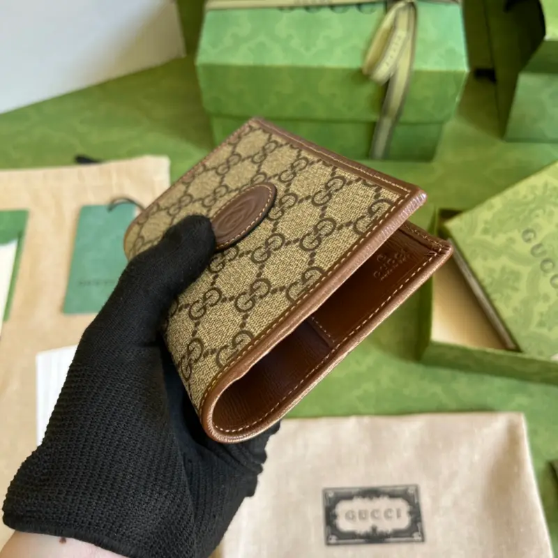 724562 CM 1 High-Quality Bags - Image 4