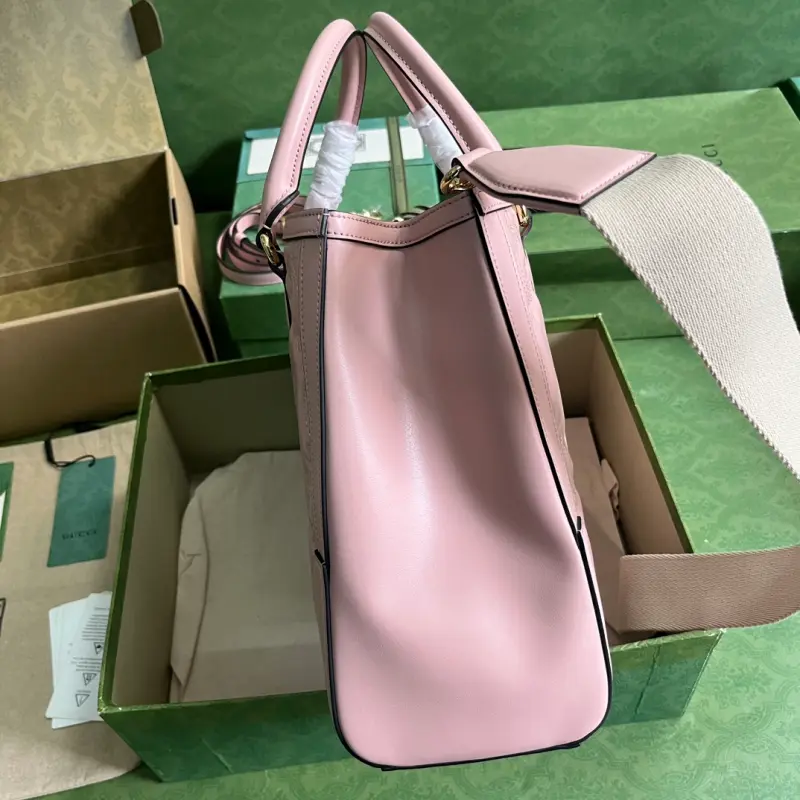 728236 CM 2 High-Quality Bags - Image 4