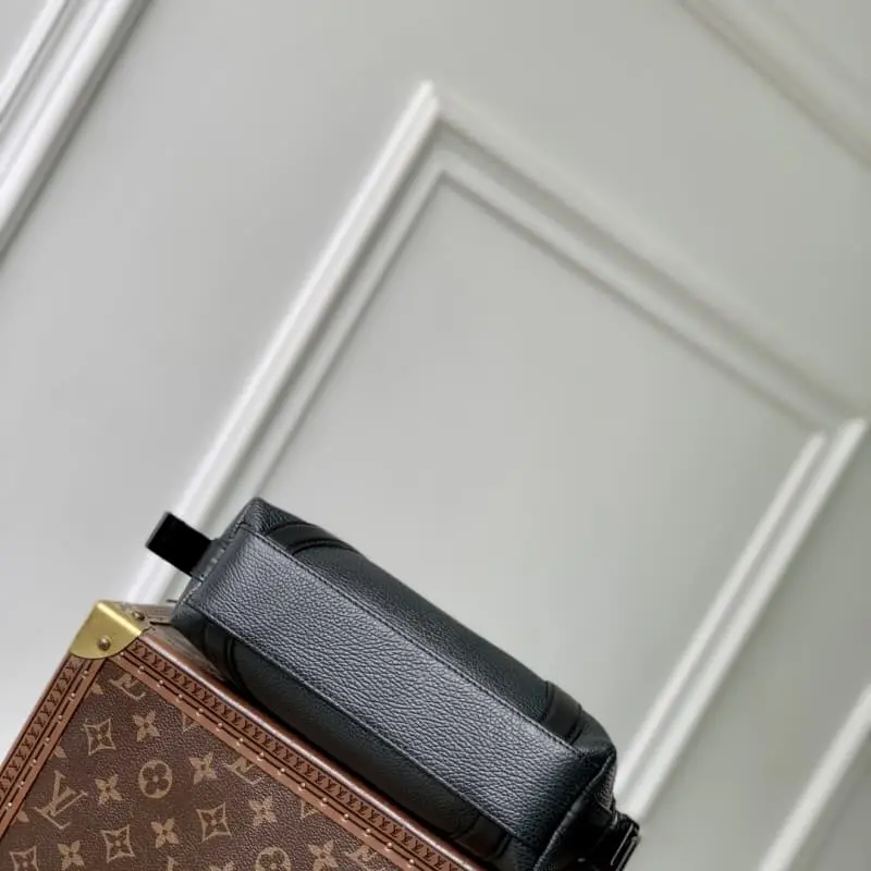 M14623 10x10x23cm High Quality Bags - Image 4