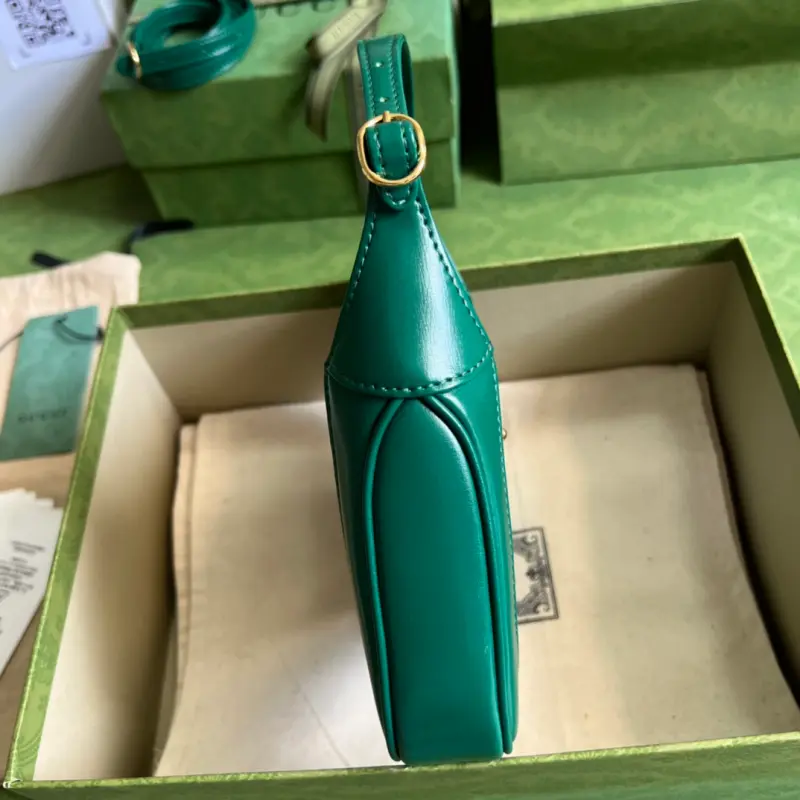 637091 CM 3 High-Quality Bags - Image 4