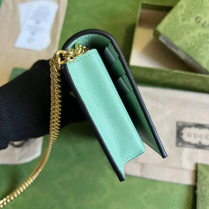 701061 CM 1 High-Quality Bags - Image 4