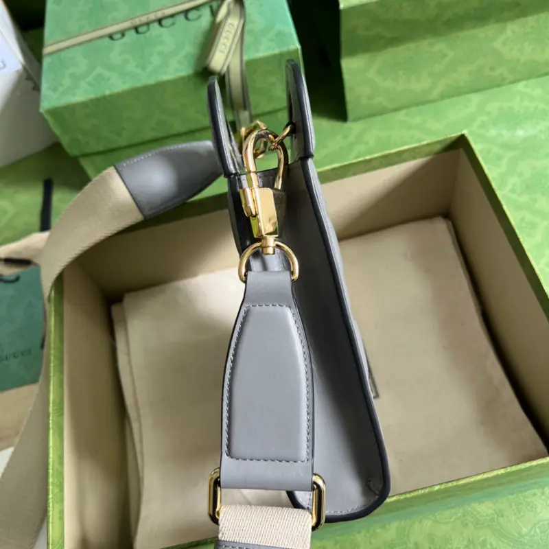 723776 CM 1 High-Quality Bags - Image 4