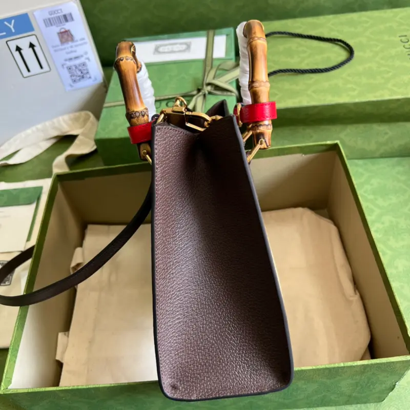 660195 CM 1 High-Quality Bags - Image 4