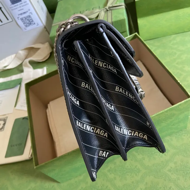 400249 CM 3 High-Quality Bags - Image 4