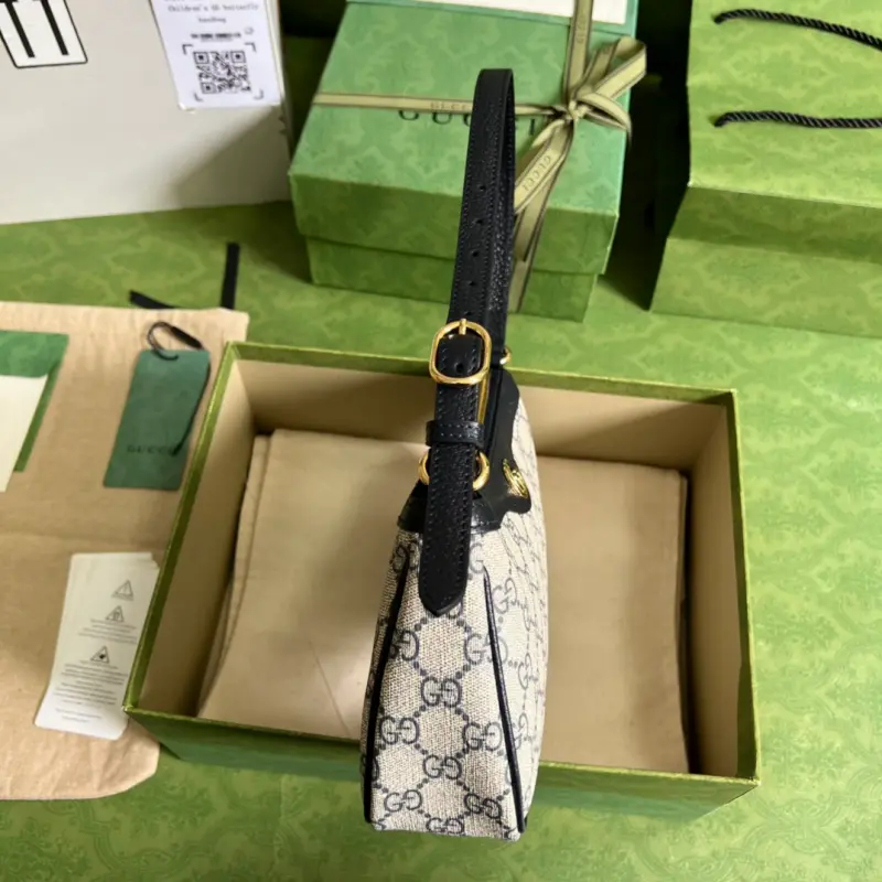 735145 CM 1 High-Quality Bags - Image 4