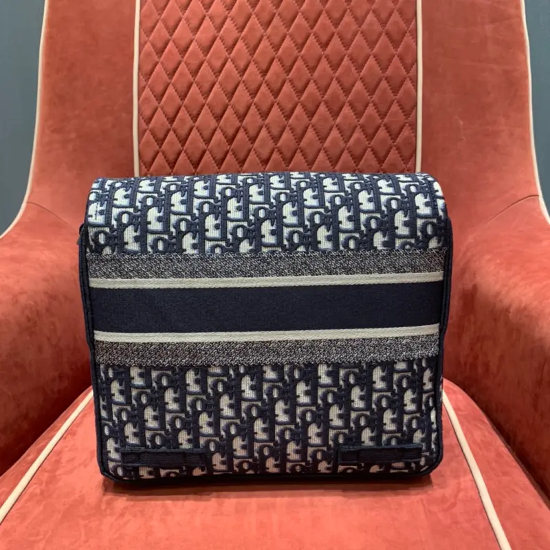 ML193 1 High Quality Bags - Image 4