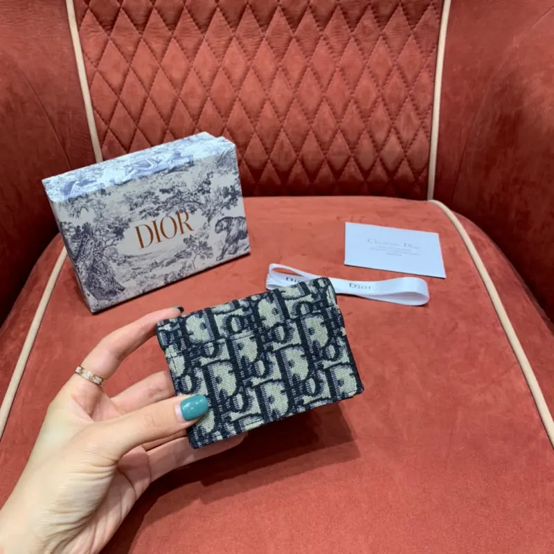 ML189 2 High Quality Bags - Image 4