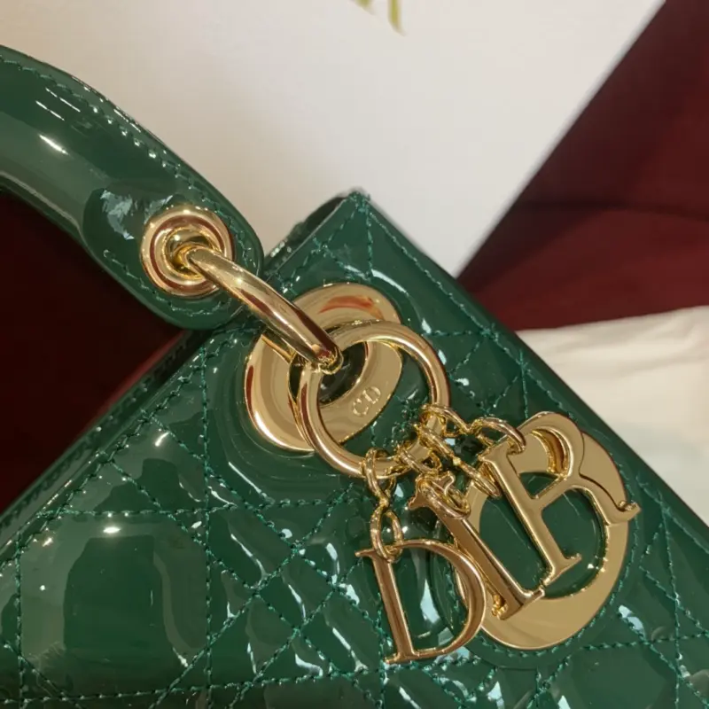 ML181 7 High Quality Bags - Image 4