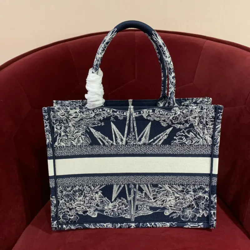 ML166 4 High Quality Bags - Image 3