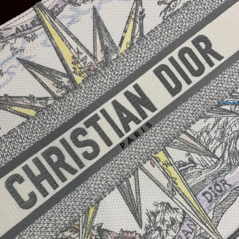 ML166 3 High Quality Bags - Image 4