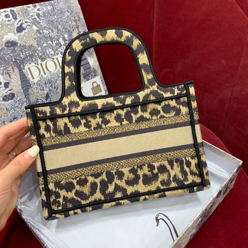 ML154 High Quality Bags - Image 4