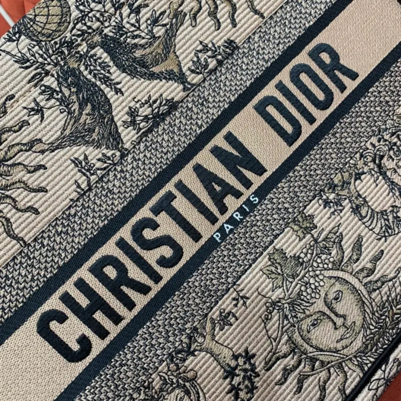 ML151 3 High Quality Bags - Image 4