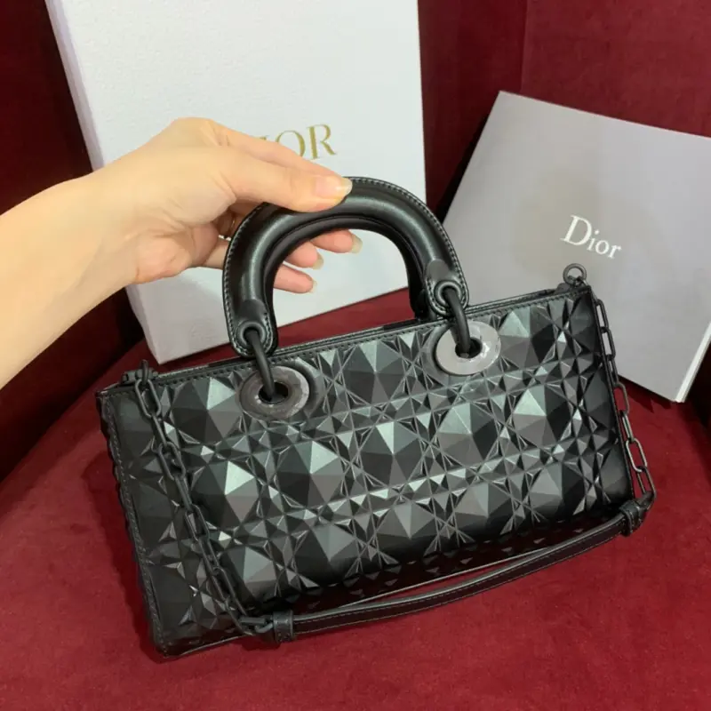 ML132 High Quality Bags - Image 4