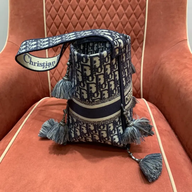 ML105 2 High Quality Bags - Image 3