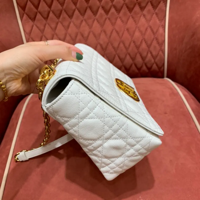 ML103 4 High Quality Bags - Image 4