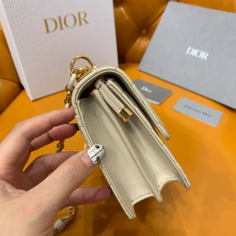 ML101 Creamy Apricot High Quality Bags - Image 5