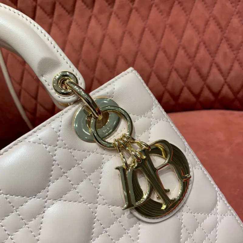 ML82 High Quality Bags - Image 3