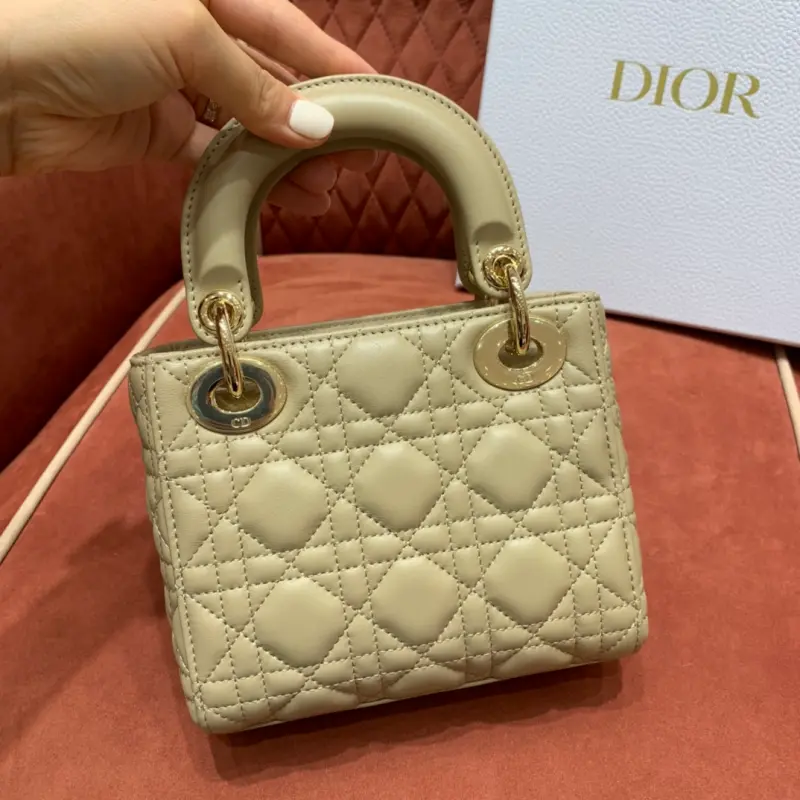 ML70 High Quality Bags - Image 4